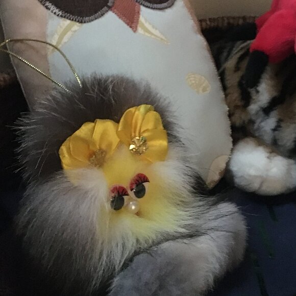 Handmade Kitschy Russian Furby Made of Real Fur - Picture 8 of 8